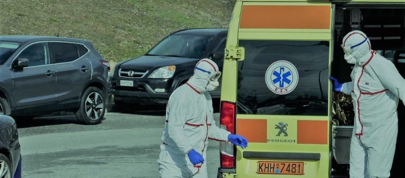 Μέλος της επιτροπής του υπ. Υγείας: «Να μην περάσει το μήνυμα ότι ο 40αρης που θα κολλήσει κορωνοϊό δεν θα πάθει τίποτα»